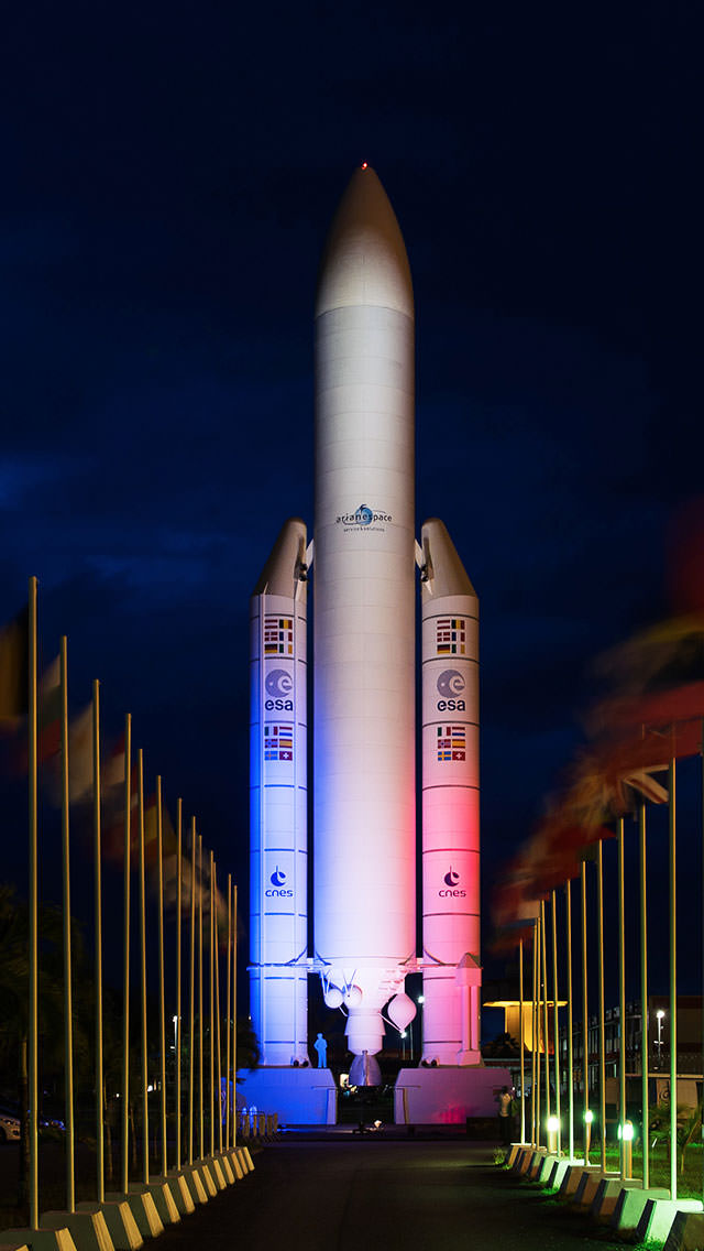 2016: REKORDJAHR FÜR ARIANE 5